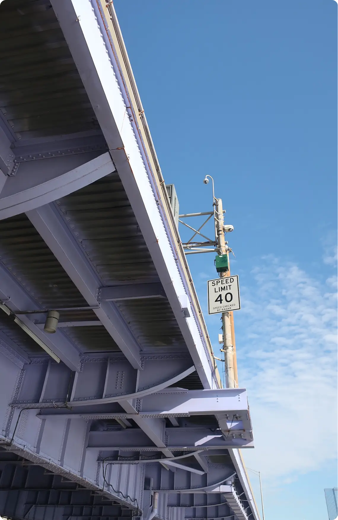 Digital Camera Photo of a Bridge in New York